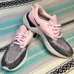 Nike Odyssey Flyknit React Women's